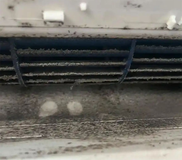 高阳空调吹的风有股烧焦味是怎么回事